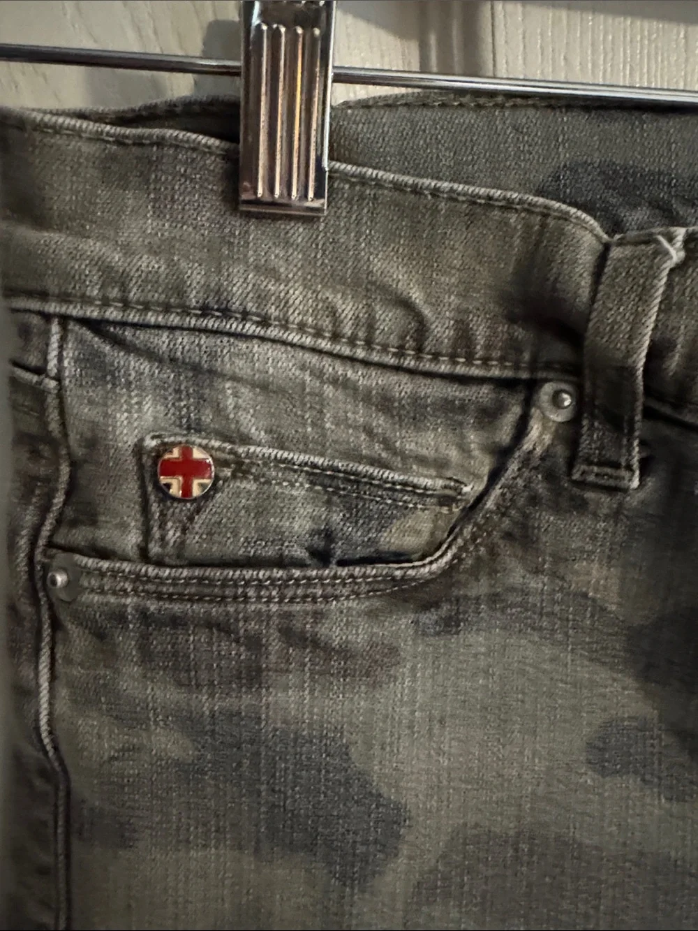 Hudson Jeans Gray Camo Skinny Jeans no tag 27x27